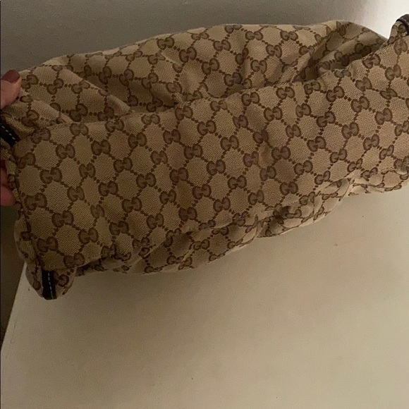 Authentic Gucci Medium Canvas GG Logo Hobo - Picture 11 of 13